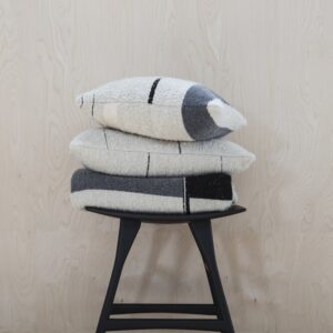 Ethnicraft Osso Stool zwarte eik