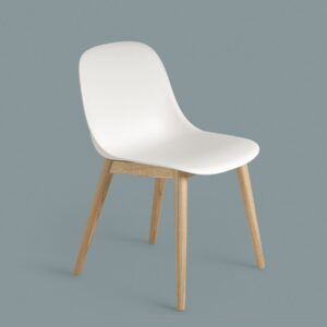 Muuto Fiber side chair oak/white shell
