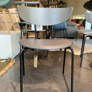 Ferm Living Herman stoelen - set van 6 TOONZAALMODEL