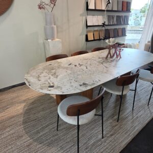 Paul Rogers Pillar tafel TOONZAALMODEL